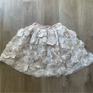 elliatt elia white tan 3d floral applique embellished statement mini skirt XS